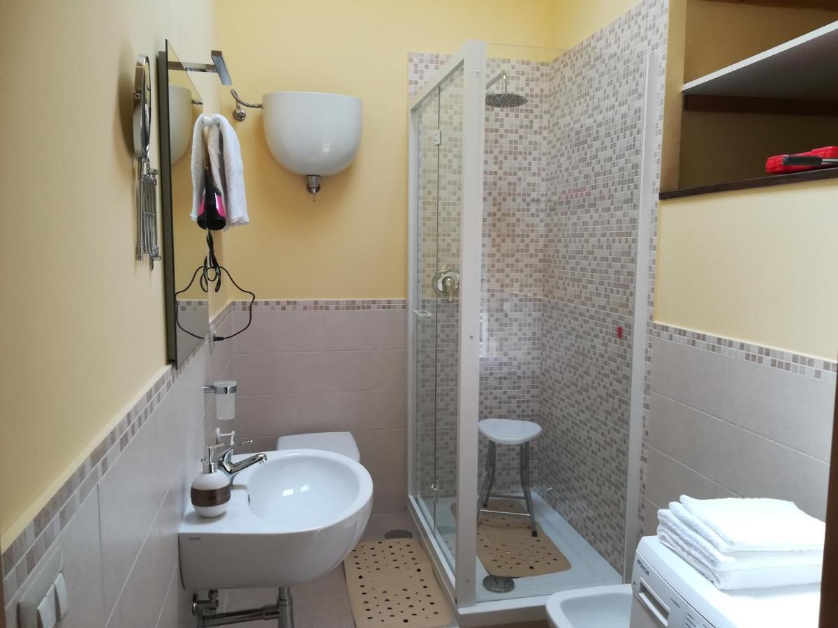 la corta di spello camere Esterno foto
